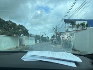 chỉ 1ty750tr lô đất đường nhựa thôn 9m gần ngay trung tâm huyện kiến thụy lh: 