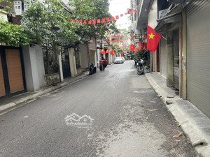 siêu phẩm tây trà -38m2/ 5 tầng- dân xây kiên cố - trước nhà 3 gác tránh oto- ngõ nông gần phố .