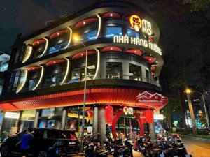 bán nhà ngang 22m vị trí đẹp góc 2mt ngay vòng xoay điện biên phủ q1 - 4 tầng - hđt 170tr/th - 40tỷ