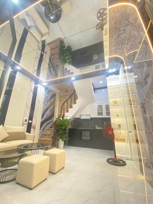 bán nhà riêng 5,35 tỷ, sổ 54,1m2 tại hoàng mai 5 tầng