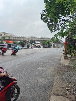 hot - cơ hội sở hữu lô đất trung tâm nhổn - 143m2 chỉ 5,7 tỷ , ngay đường cầu diễn