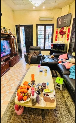 chính chủ bán biệt thự triệu việt vương, 3 tầng, mặt tiền gần 4.5m, giá đầu 4.