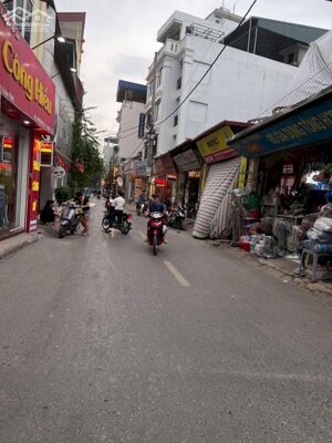 MẶT ĐƯỜNG XUÂN ĐỈNH BẮC TỪ LIÊM - VỊ TRÍ KINH DOANH ĐẸP GIÁ ĐẦU TƯ - DT 180M2 GIÁ 45 TỶ