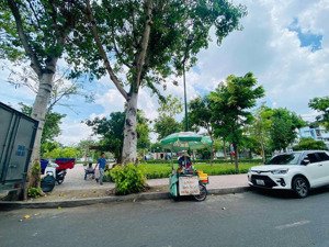 hot - mặt tiền phan văn trị 100m2 (5x20), đối diện công viên, đang thuê 25 tr/th, 14.5 tỷ, có sổ