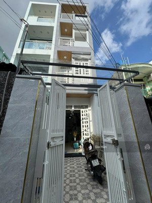 chủ cần tiền bán dưới 3 tỷ. nhà 38m2 bà hom, q6 gần chợ bà hom. xây 1 trệt 3 lầu, hẻm 4m, sổ riêng