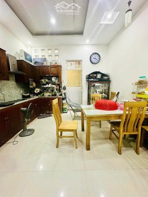 hot, siêu phẩm, bán rất gấp nhà phạm thế hiển, [p4, q8] dt: 85m( 5x 17m) 3t, 3 pn, 3wc, chỉ 7.35 tỷ