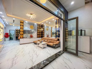 hạ giá bán gấp nhà 70m2 giá 12tỷ 1t2l đường đinh tiên hoàng quận 1. sổ hồng riêng chính chủ