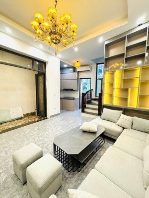 bán nhà 4 tầng x 53,5m2 tổ 8 thạch bàn, long biên, thiết kế hiện đại, không gian nhiều ánh sáng