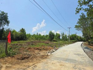 lô đất trung tâm thị trấn khánh vĩnh giá chỉ 3tr/2m đường ô tô kết nối tỉnh lộ 2 và ql27c !!