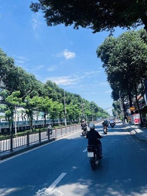 85m2 vuông vức - nhà 4 chính chủ - 7 tỷ hơn