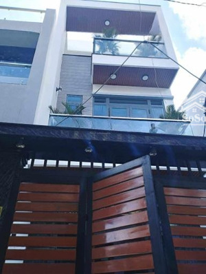 cô diễm bán gấp nhà thành thái p14 q10. dt 71,3m2 giá 3tỷ250 gần vạn hạnh mall. đang cho thuê 26tr