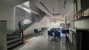 nhà 4 tầng rẻ 20% còn 7 tỷ 6 mặt tiền tôn đức thắng, đường lớn trục chính, trung tâm phan thiết