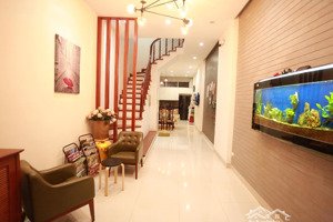 cho thuê nhà riêng 90m2, 04 tầng + gara - vị trí đắc địa cạnh hdi tower và gần vincom bà triệu, hn