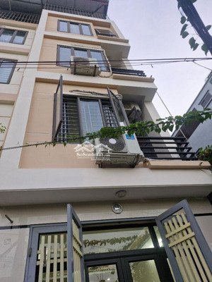 bán 5t nhà ngõ ỷ la, dt 30m, mt 3,7m, dài 8,6m, ngõ 6m, giá 6,7 tỷ.lh 