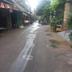 bên hông đầm sen có căn nhà đẹp 95m2 với kết cấu bề ngang 4.4m + chiều dài 21.5m. chỉ hơn 11 tỷ
