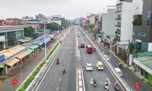 bán nhà 2 thoáng mặt phố âu cơ - tây hồ, 200m2 x mt 9m. 42.5 tỷ, ô tô tránh, kinh doanh.