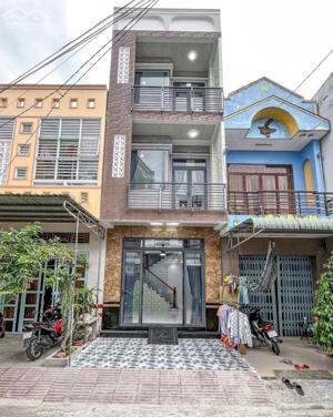 Nhà 1 trệt 2 lầu xây mới KDC Thới Nhựt 1, kế bên chợ An Khánh