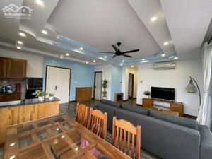 SIÊU VIP- Bán Tòa Apartment (CHDV) Đường Âu Cơ (View Hồ Quảng Bá) 129/146m, 9Tầng, MT 14m 51 Tỷ