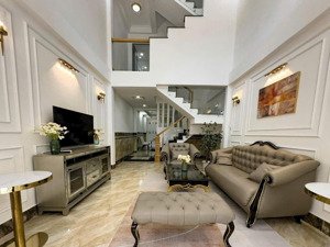full nội thất trệt 3 lầu 4x15m có 4pn 4wc đường 10m thông gần nhà ga t3