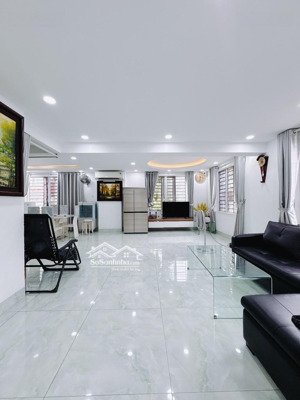 lô góc 2 mặt tiền đường 8m lê văn lương, q7 2 tầng- 179m2- chỉ gần 7 tỷ