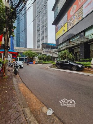 hàng độc quyền! bán nhà mặt phố chùa hà - 233/260m2 - mt 12m - xây toà văn phòng - 110tỷ