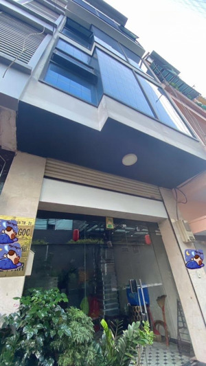 bán gấp căn nhà hxh khu vip lê thánh tôn p.bến nghé q.1, dòng tiền 1tỷ/năm. nhỉnh 20tỷ