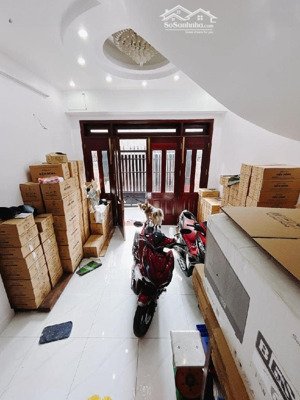 bán nhà ngay hẻm ô tô trương quốc dung, p10, phú nhuận, dt 48m2, giá 2tỷ190, nhà đang trống, shr