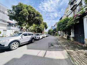 giảm 2tỷ bán gấp dãy trọ sẵn thu nhập ngay công viên thông ra hoàng diệu 2. ngang 11m, vuông vức