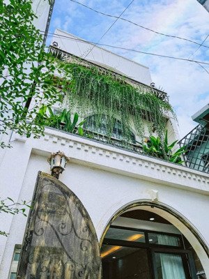 chính chủ bán gấp nhà 55/ thành mỹ, p 8, tân bình, 75m2, giá 5 tỷ 950tr, đang cho thuê 15tr, shr.