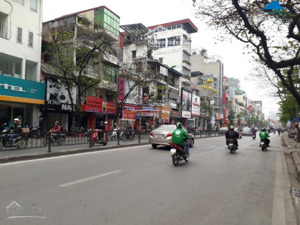 nhà mới trung tâm đống đa - 7 tầng - thang máy - tặng nội thất - chỉ việc dọn về ở