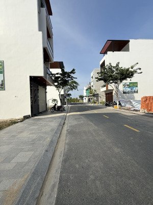 bán đất nền vcn phước long 2 lô 90m2 đông nam phong thuỷ tốt, pháp lý chuẩn, sang tên ngay