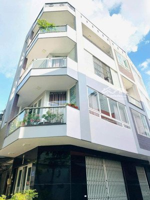 căn góc mặt tiền đẹp nhà 4 tầng 6 phòng ngủ tân phú ở ngay sổ riêng địa chỉ: đường lê