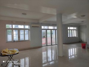 chính chủ cho thuê mặt bằng lầu 1 , dt 100m2 đối diện chung cư dreamhome 2 - gò vấp