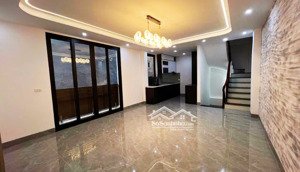 bán nhà riêng giá rẻ tại yên hòa, 7,95 tỷ, 31m2, 3pn, 3wc, sổ đỏ chính chủ
