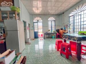 Bán Đất Tặng Căn Nhà Phường Hóa An 210m2 .SHR . 1Tỷ3