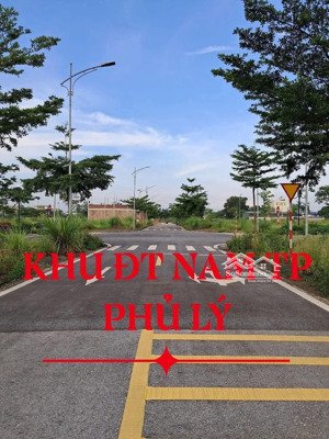 chính chủ cắt lỗ bán 80m đất tại khu đô thị hà phương 3 đối diện kcn thanh liêm ngay sát trụ sở hc