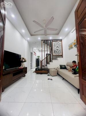 BÁN NHÀ RIÊNG LAI XÁ,LÔ GÓC,Ô TÔ,KINH DOANH,FULL NỘI THẤT,6 NGỦ,39M2,5T,CHỈ 6,X TỶ