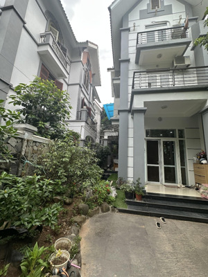 chính chủ bán biệt thự khu đô thi văn quán,230m mặt tiền 10m giá 5x tỷ lh 