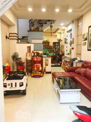 đầu tư đón đầu căn nhà nguyễn trải quận 5 giá cực tốt 3tỷ9 giảm sâu 500 triệu cần tiền bán gấp