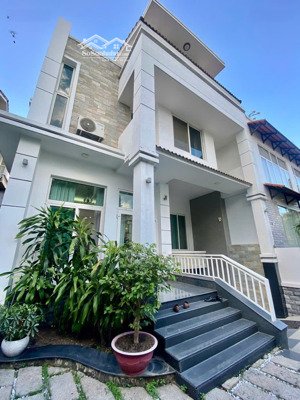 bán biệt thự mặt tiền lương định của, an phú,q 2, dt: 266m², 4 tầng, shr, giá 68 tỷ