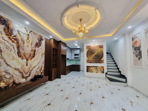 ngọc hồi phố siêu phẩm ngõ ô tô, hiếm rẻ, dt 41m , nhà 6 tầng, thang máy 450kg sịn xò, đi êm ru