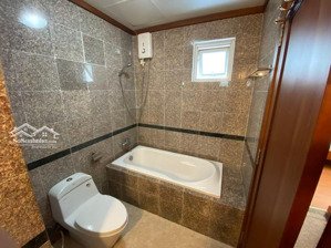 riêng full nt, share cc 3tr5, toilet riêng 4tr5
