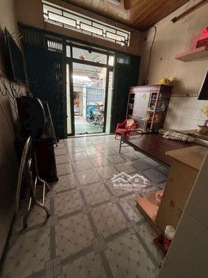 chính chủ cần bán gấp,chia tài sản ,khu ẩm thực phan xích long ,phường 16 ,quận 11,
.2 tầng