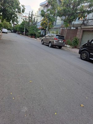 bán nhà mặt tiền kinh doanh ngay cao lỗ q8 - 4 tầng, 6x18 - giá 20tỷ - lh ms tuyền