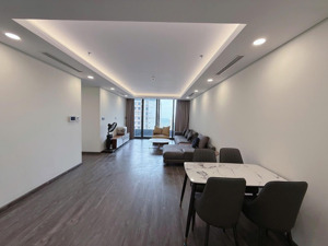 cho thuê gấp căn hộ chung cư 4pn full đồ bên ngoại giao đoàn toà no1t6