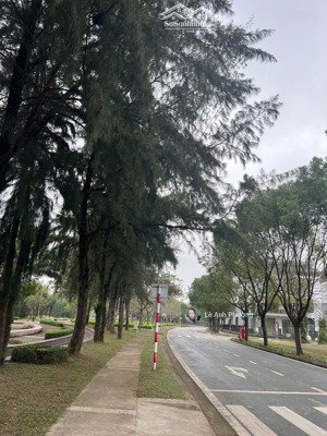 chính chủ cần bán căn góc đầu hồi gamuda. giá 50.5 tỷ. lh : 