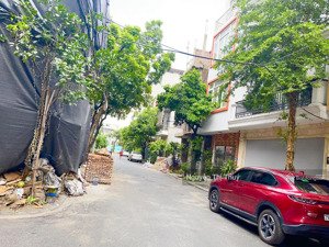 bán đất tặng nhà khu 918 phúc đồng long biên dt96m mt5m giá 17,5 tỷ 2mặt ngõ ô tô tránh kinh doanh