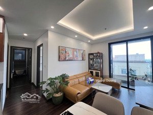bán căn 2pn full đồ hoàng huy grand tower giá 2.1 tỷ đã bao gồm 5% bìa.