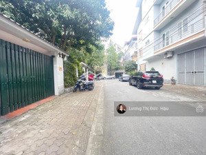 bán nhà liền kề- phân lô -đường 12m-90m2-6 tầng-mt 6m- hàng xóm khai sơn-thượng thanh-giá hấp dẫn