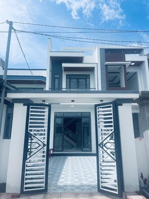 bán nhà trệt lầu 120m2 sổ riêng thổ cư 100% có trả trước 550tr